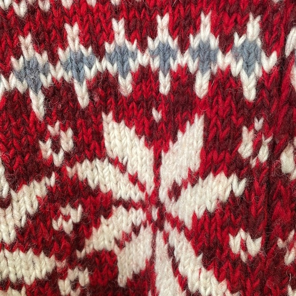 Chunky Handmade Wool Hooded Jacket - Picture 4 of 8